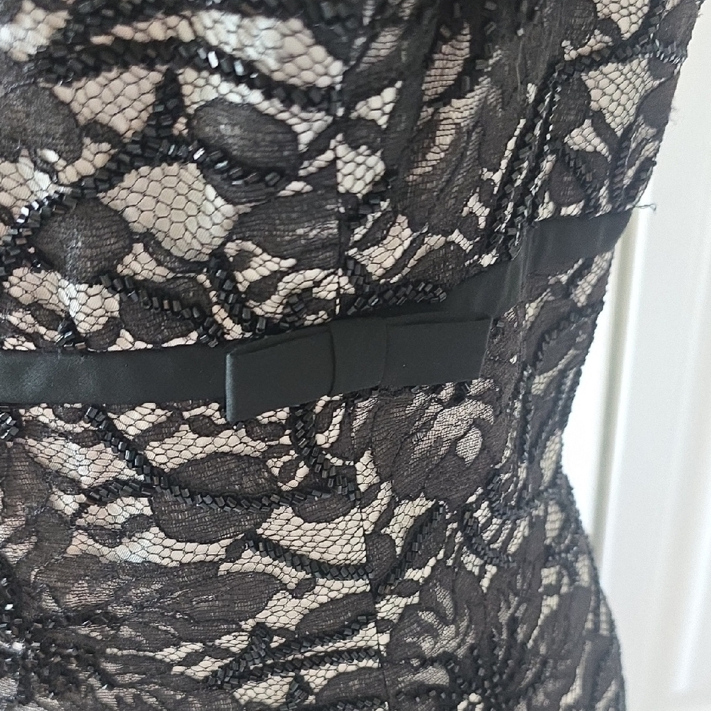 Carmen Marc Valvo Black Sheath Beaded Midi with Scoop Neck for Cocktail Events - Picture 2 of 6